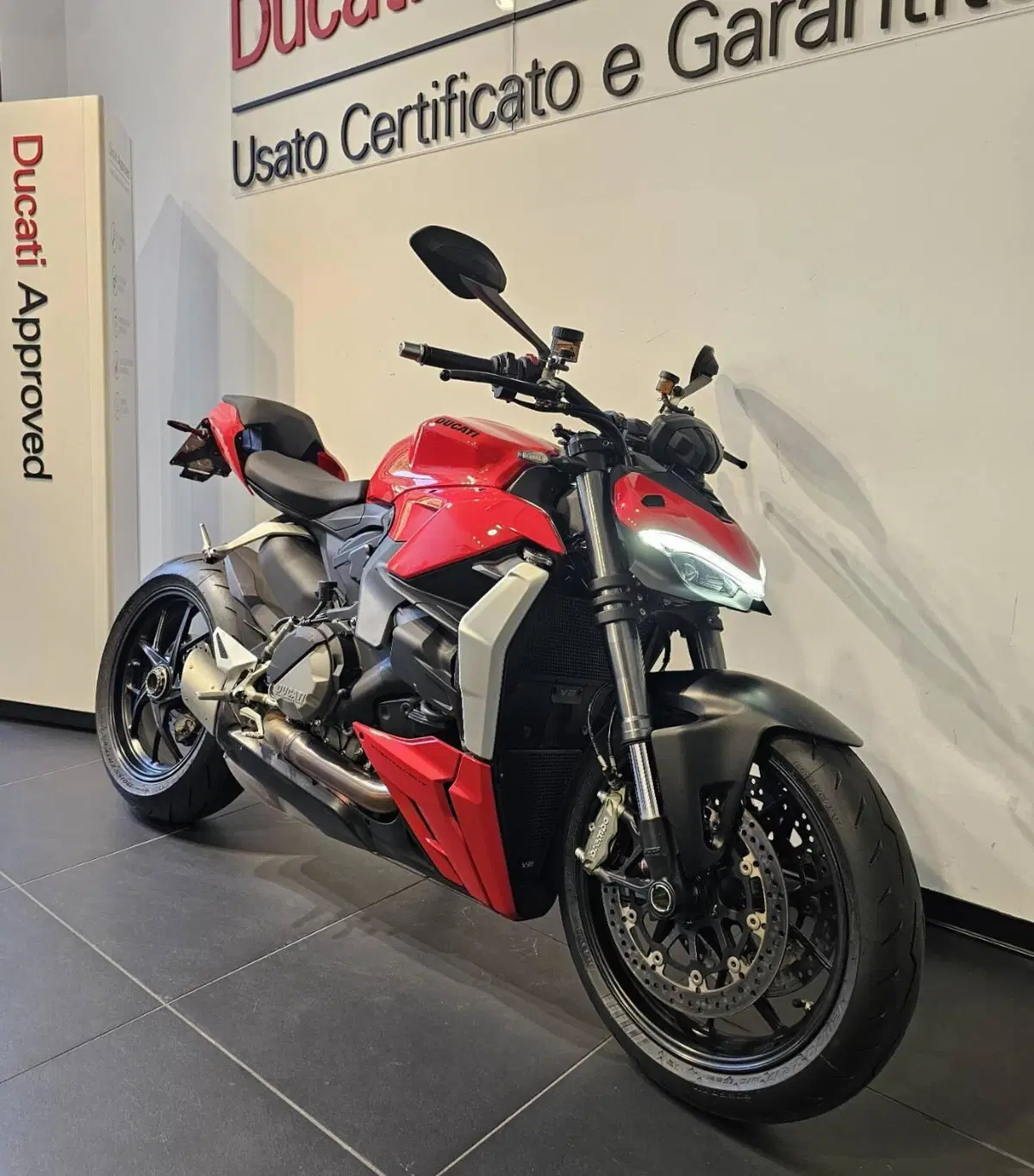 Ducati Streetfighter V2 (2022 - 24) (3)