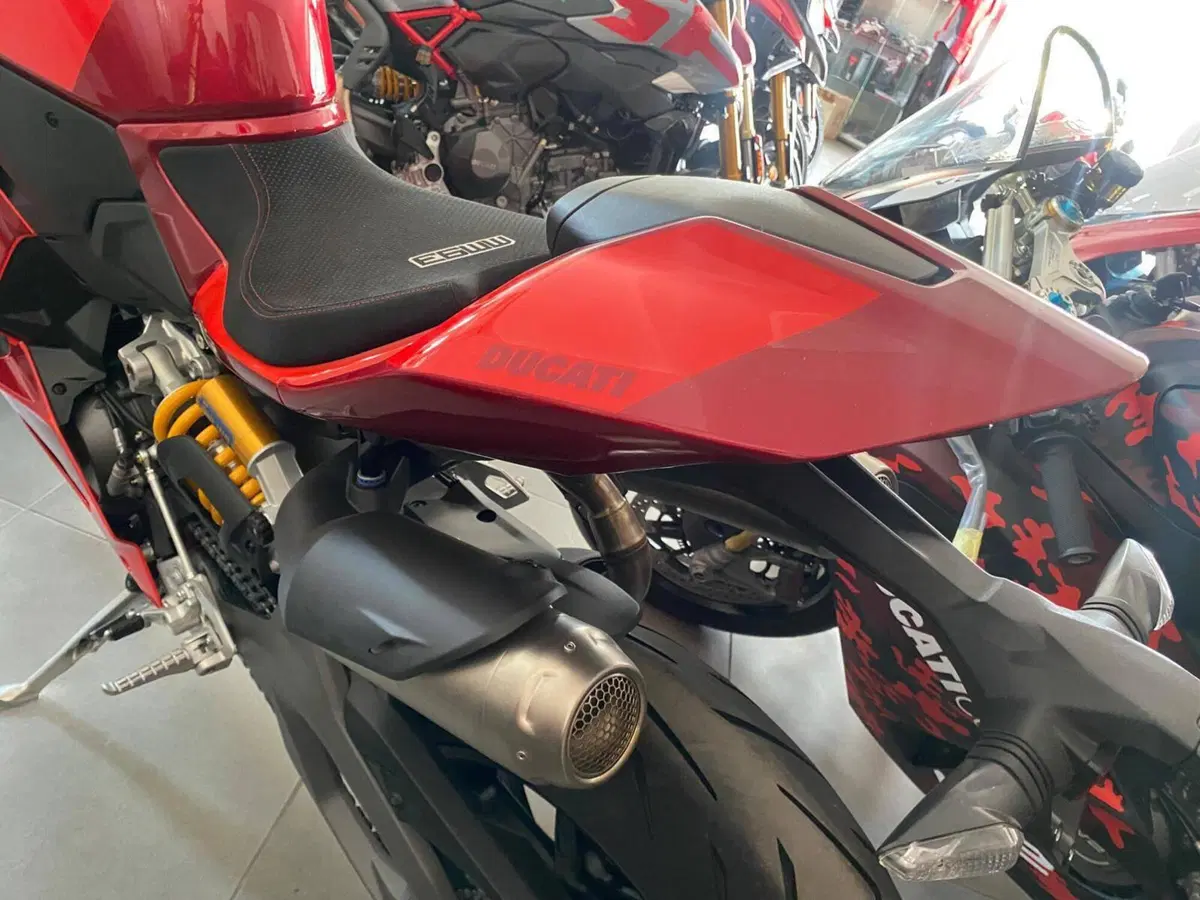 Ducati Panigale V2 MM93 (2026) (11)