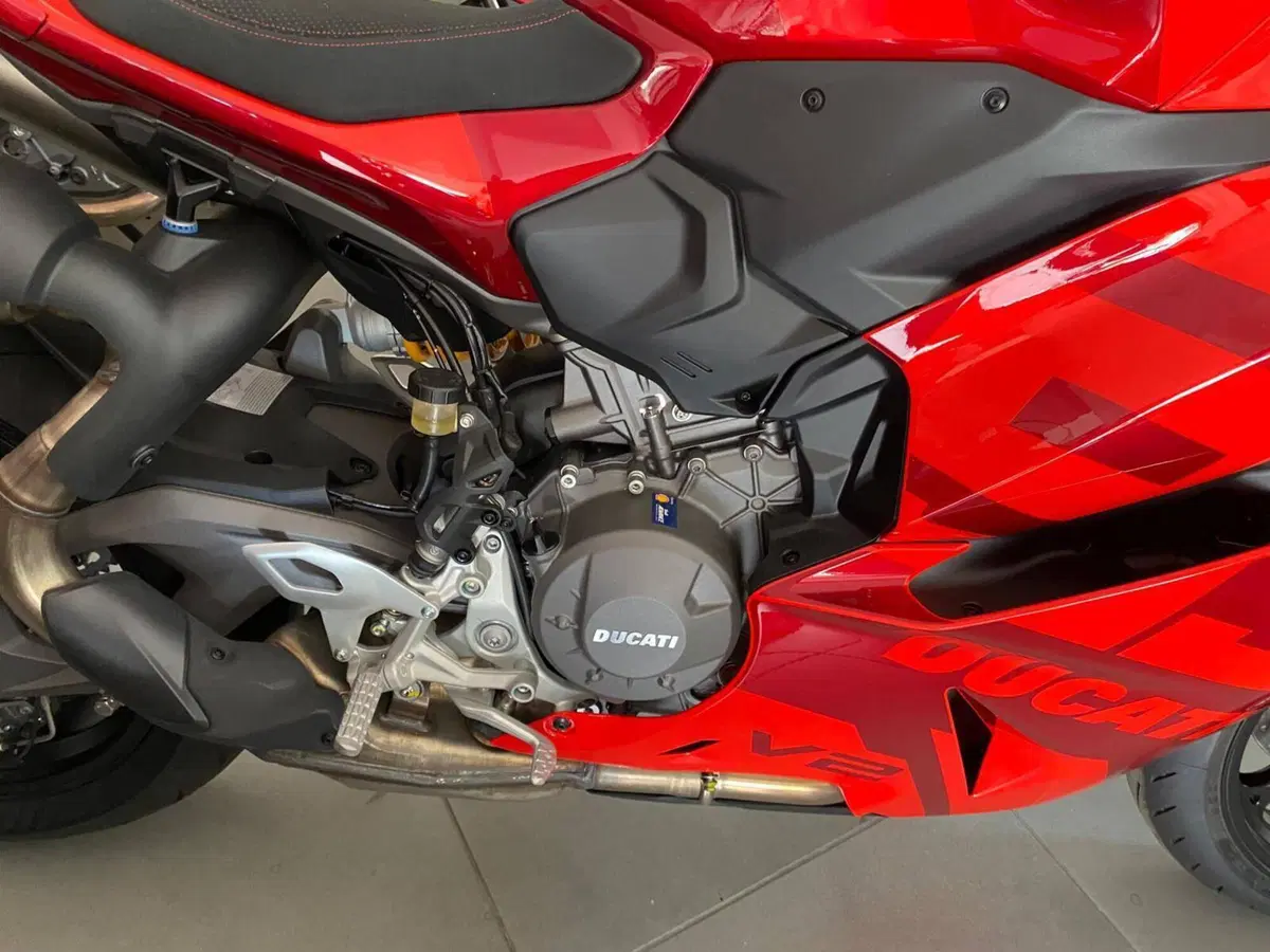 Ducati Panigale V2 MM93 (2026) (12)