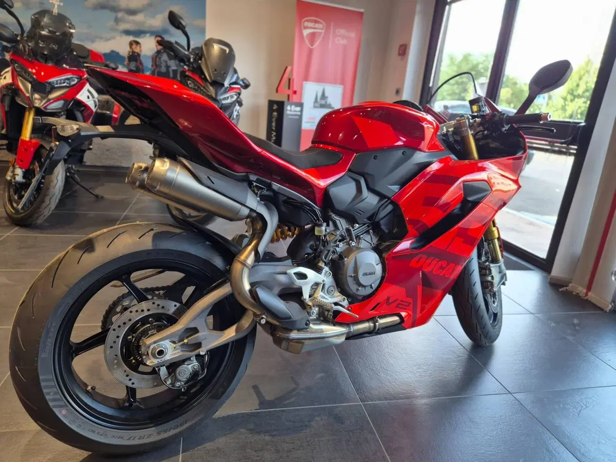 Ducati Panigale V2 MM93 (2026) (3)