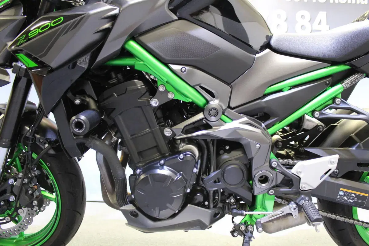 Kawasaki Z 900 (2021 - 24) (17)