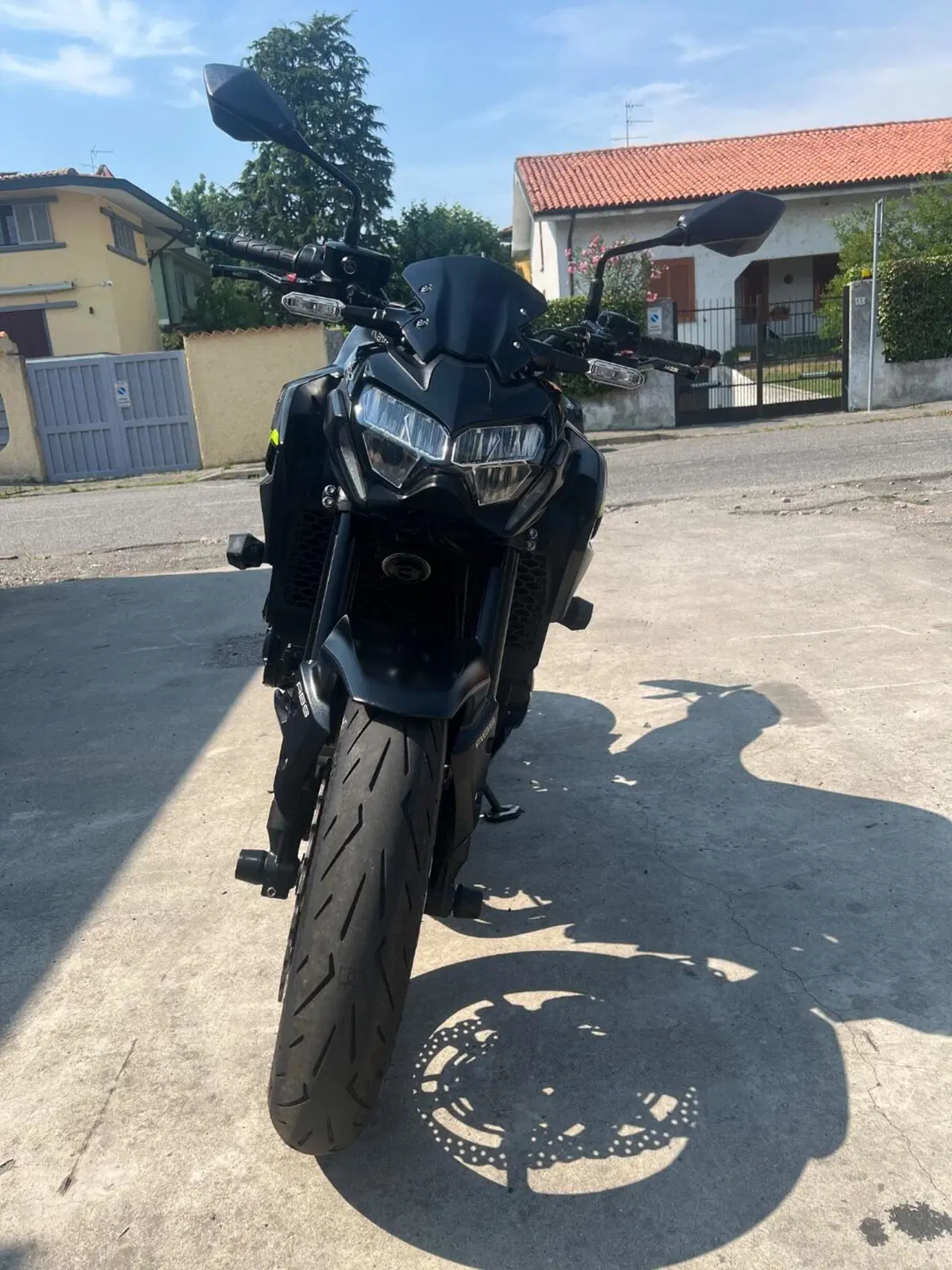 Kawasaki Z 900 (2021 - 24) (2)