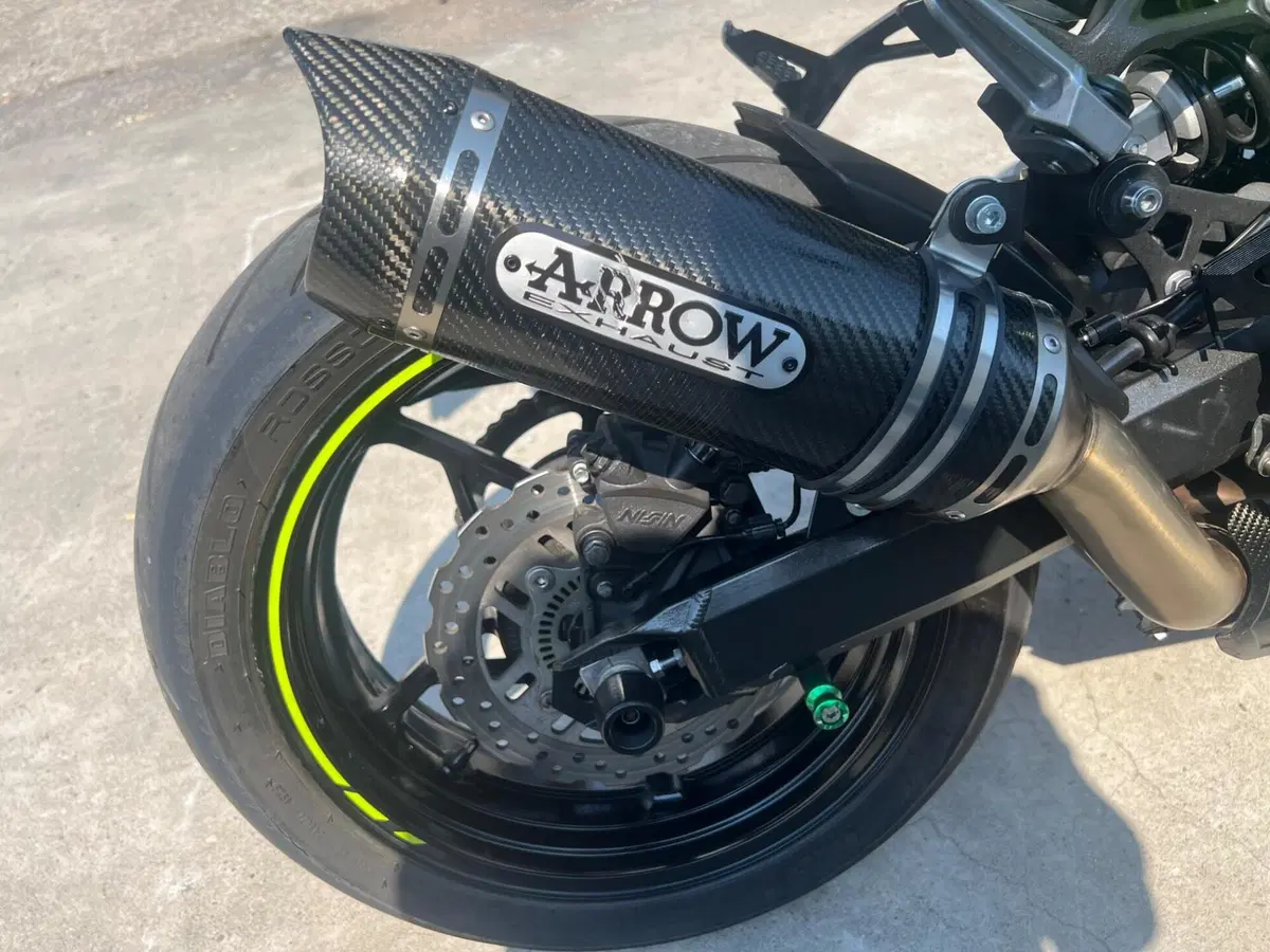 Kawasaki Z 900 (2021 - 24) (18)