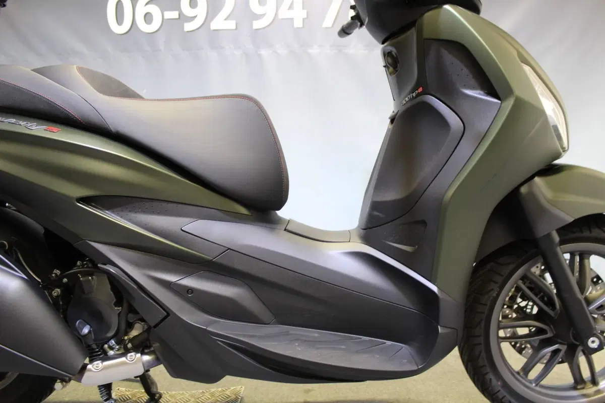 Piaggio Beverly 400 S ABS-ASR (2021 - 24) (9)