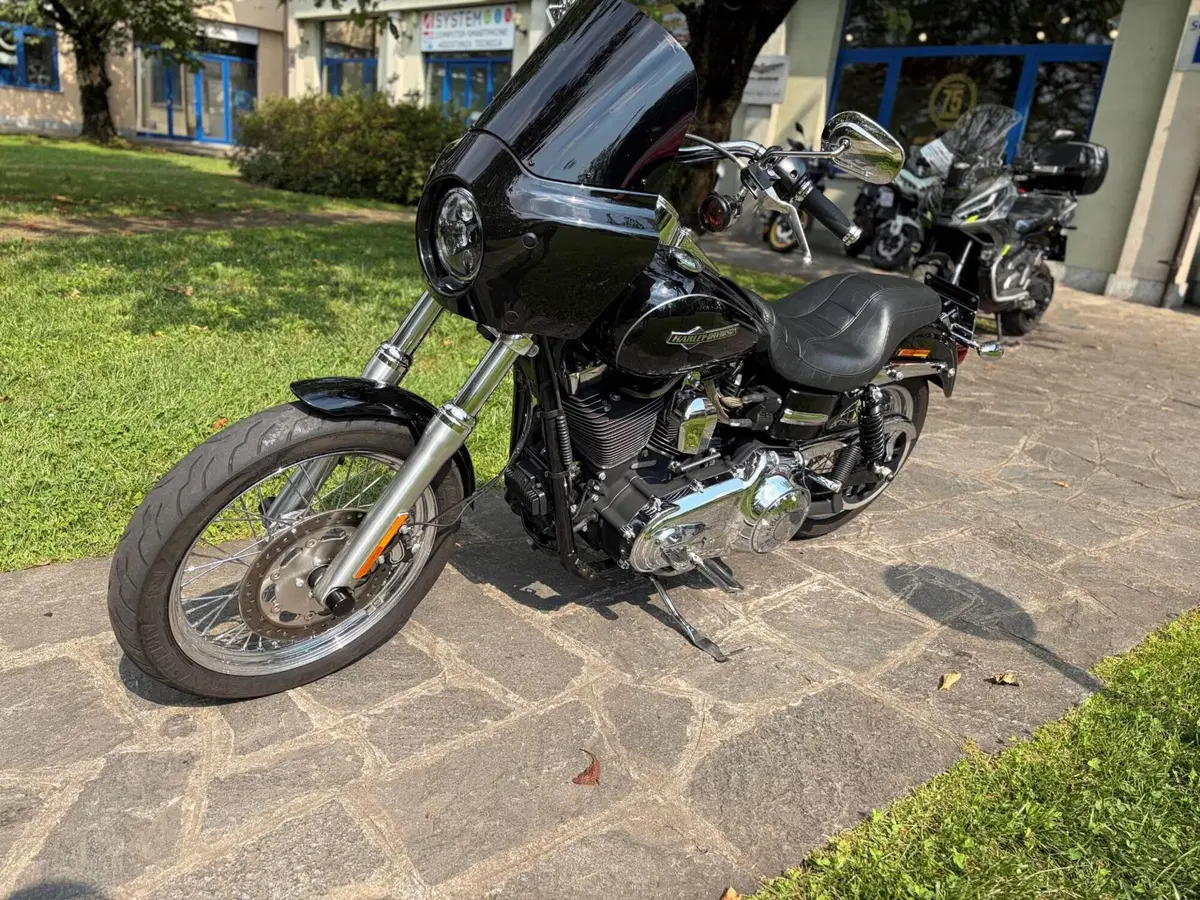 Harley-Davidson 1584 Super Glide Custom (2008 - 13) - FXDC (4)