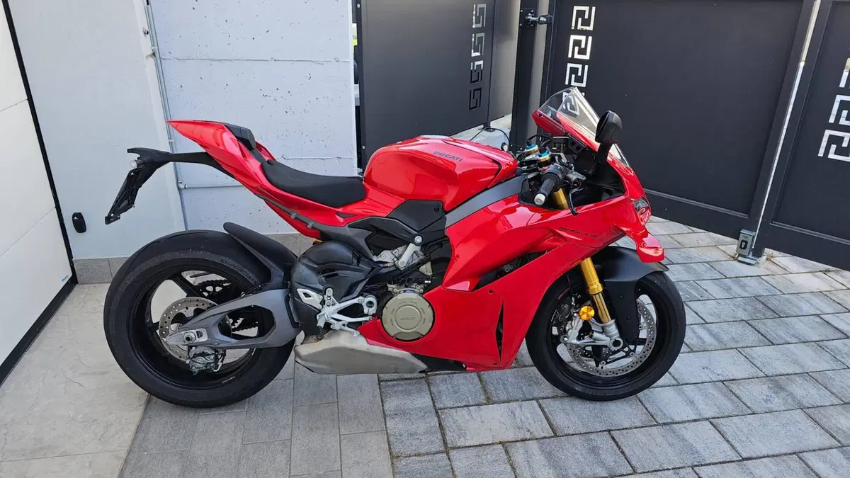 Ducati Panigale V4 S (2025 - 26) (2)