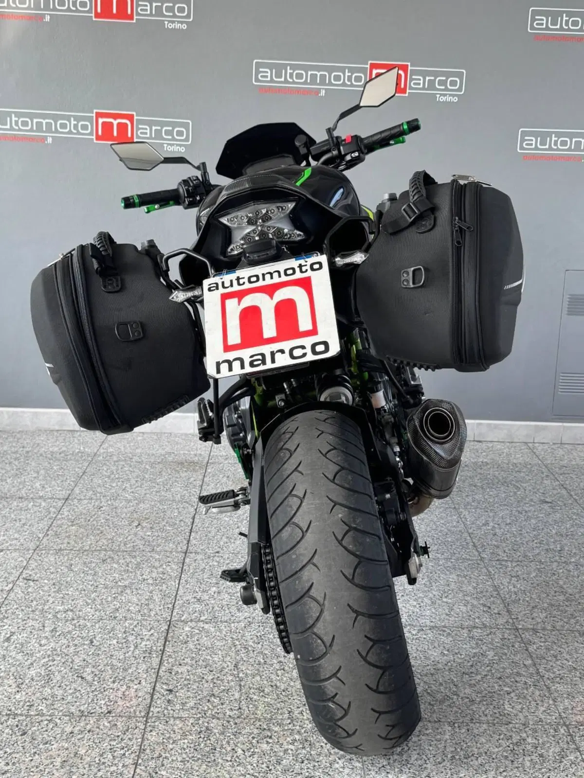Kawasaki Z 900 Performance (2021 - 24) (5)