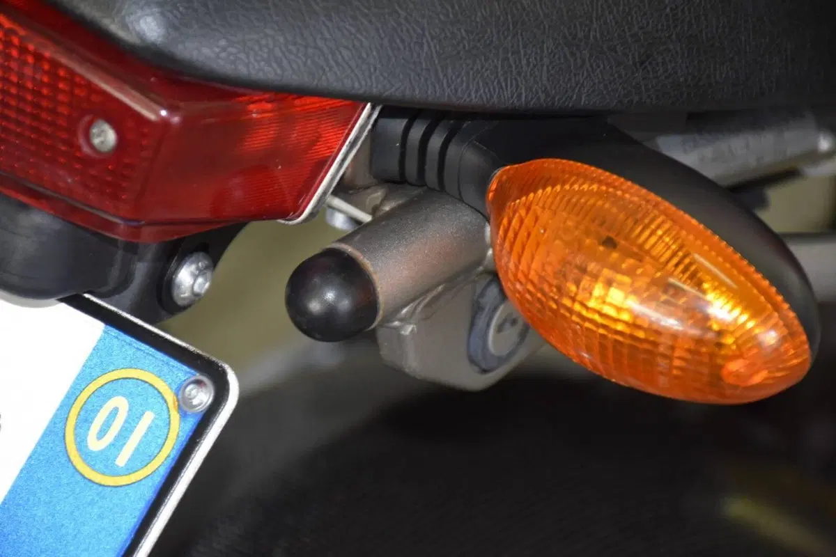 Ducati Monster S4 (2001 - 03) (20)