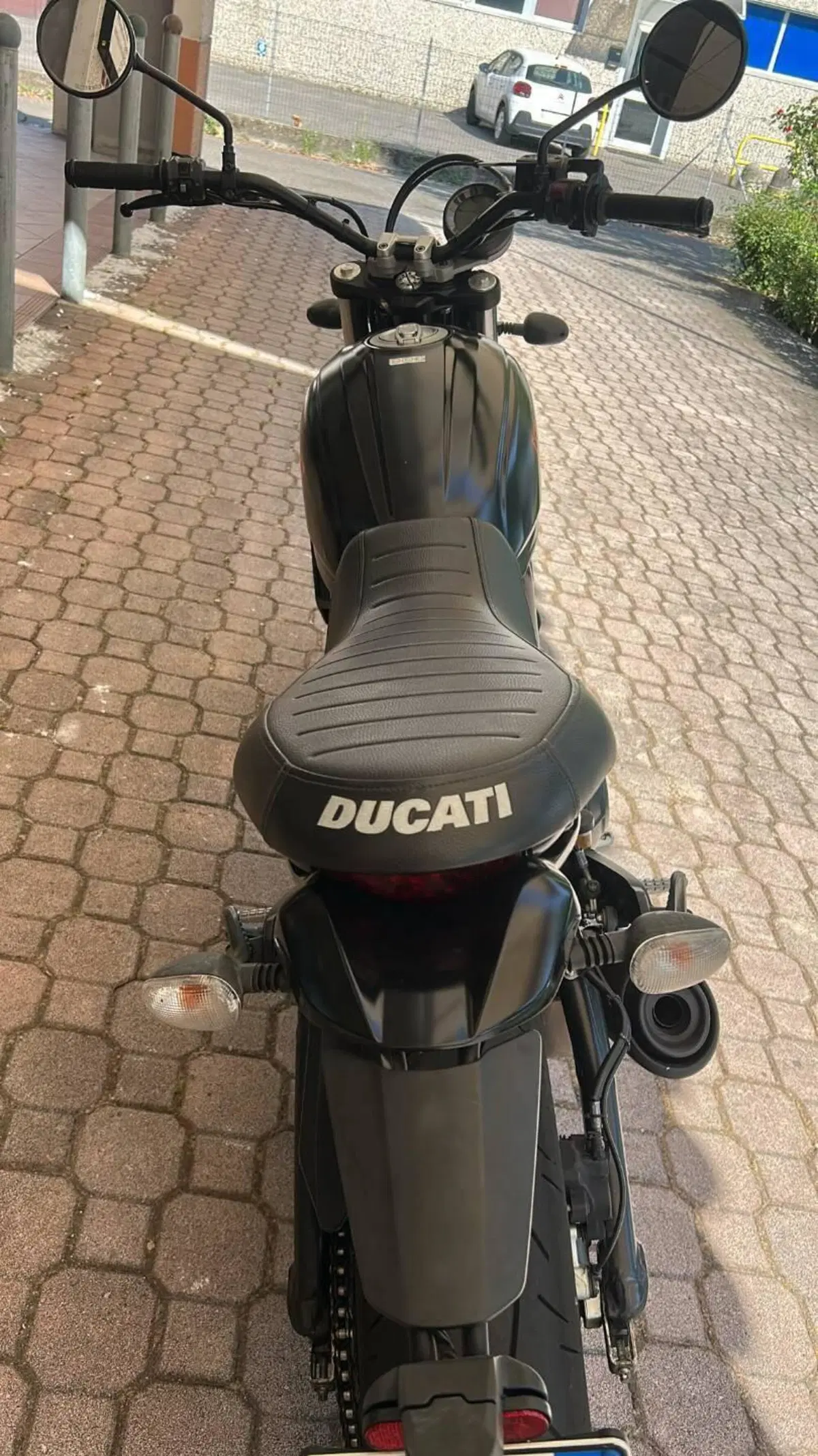 Ducati Scrambler 400 Sixty 2 (2016 - 21) (3)