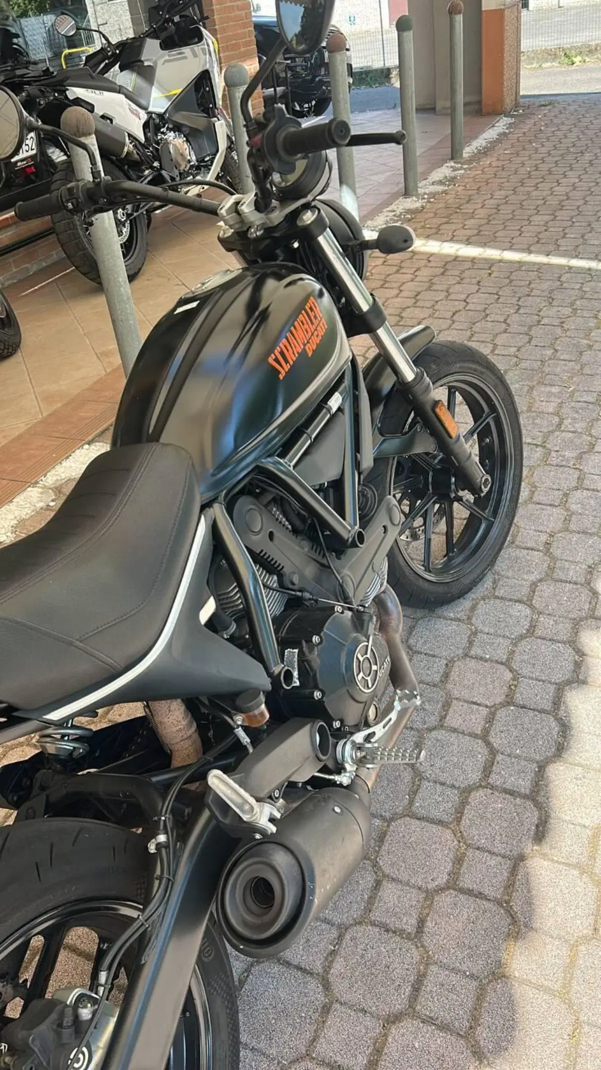 Ducati Scrambler 400 Sixty 2 (2016 - 21) (5)