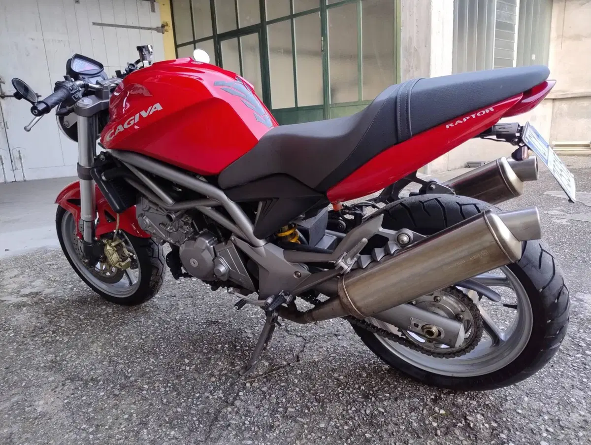 Cagiva Raptor 650 (2005 - 07) (2)