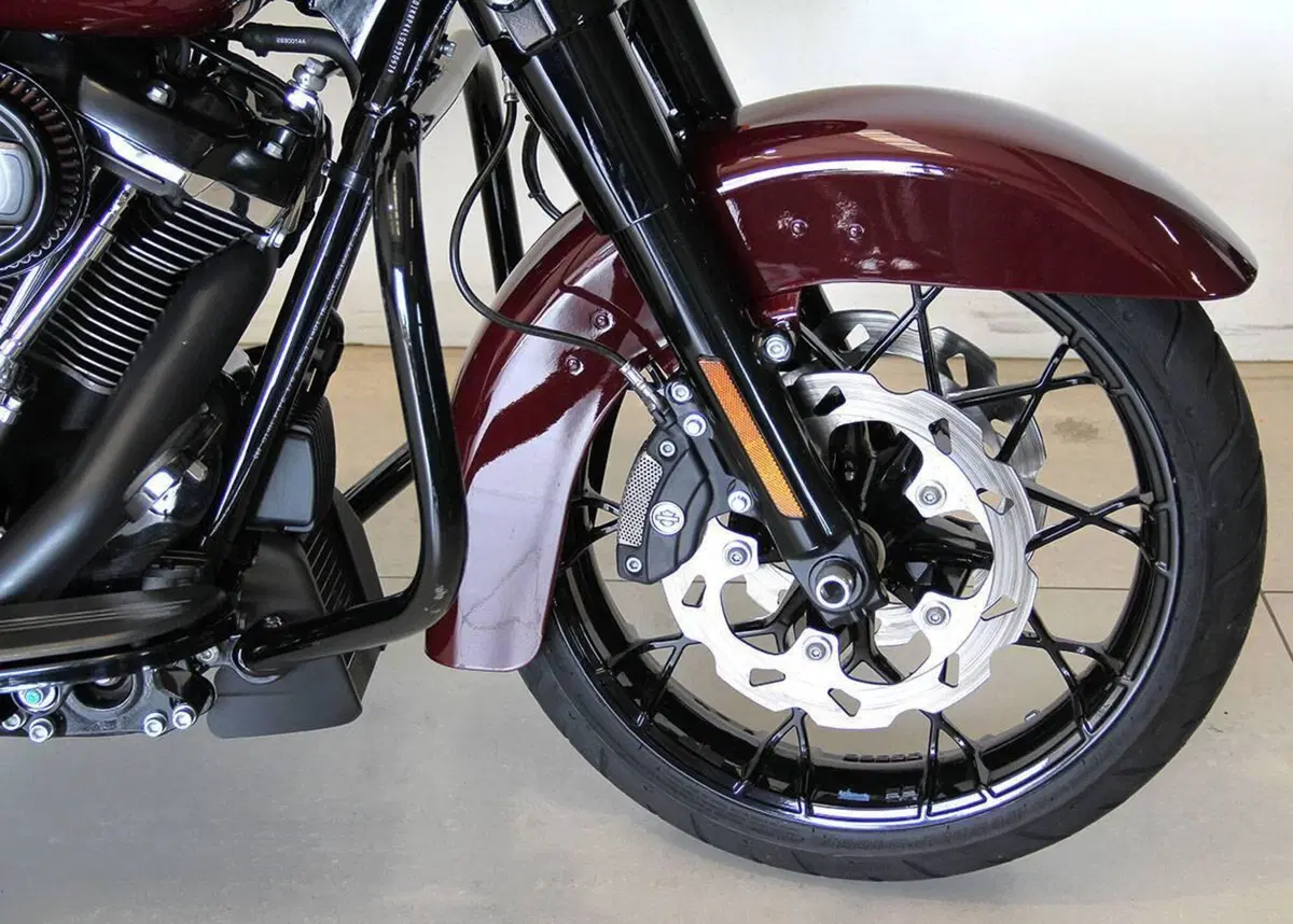 Harley-Davidson 114 Street Glide Special (2019 - 20) - FLHXS (2)