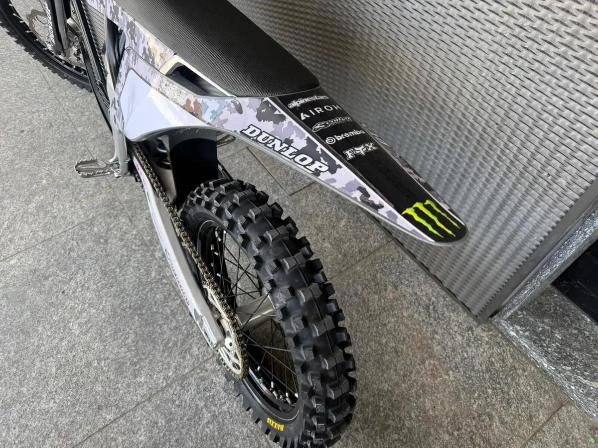 Stark Future Varg MX (2024 - 26) (2)