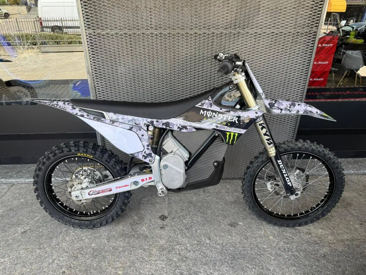 Stark Future Varg MX (2024 - 26) (10)