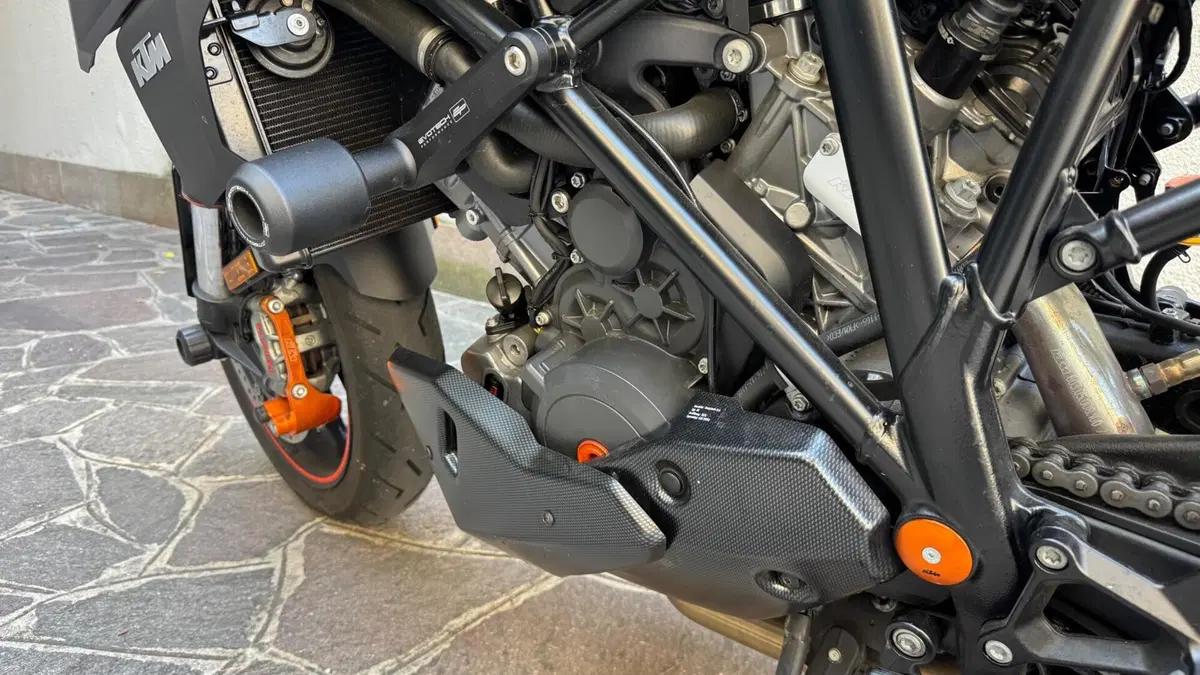 KTM 1290 Super Duke R ABS (2017 - 18) (3)