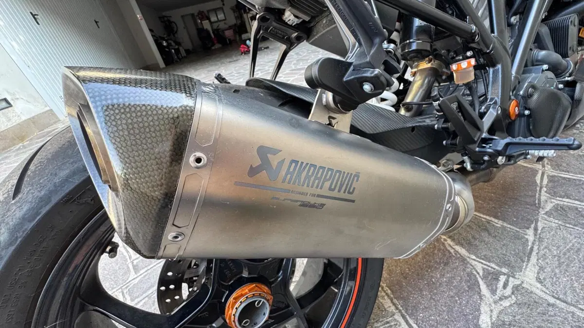 KTM 1290 Super Duke R ABS (2017 - 18) (11)
