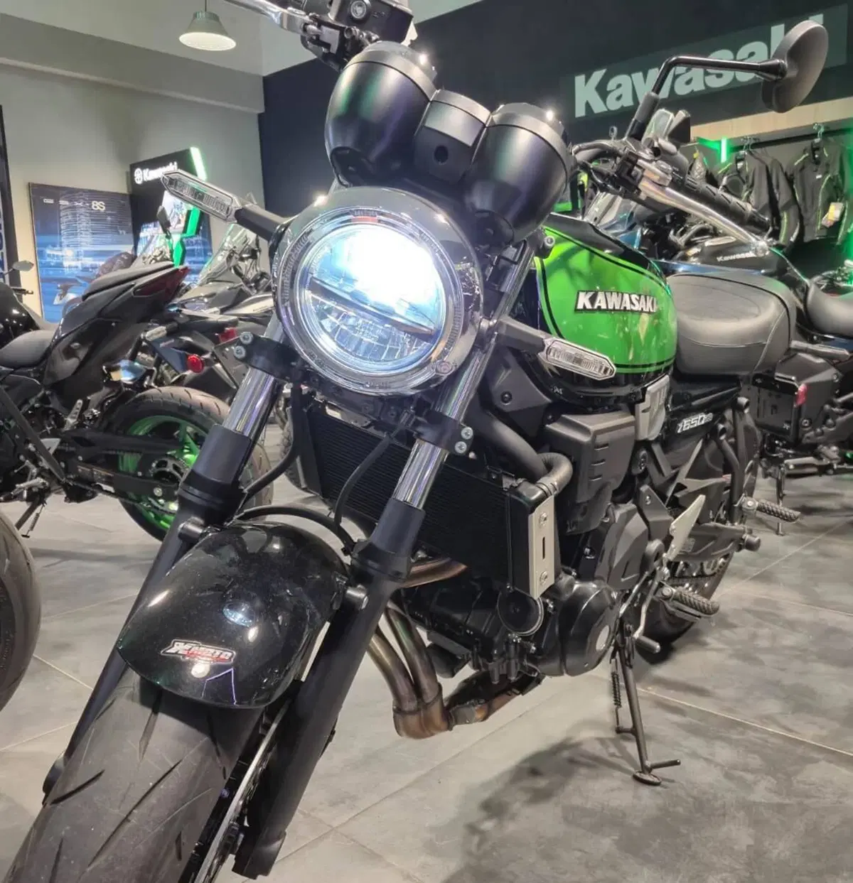 Kawasaki Z 650 RS (2025 - 26) (5)