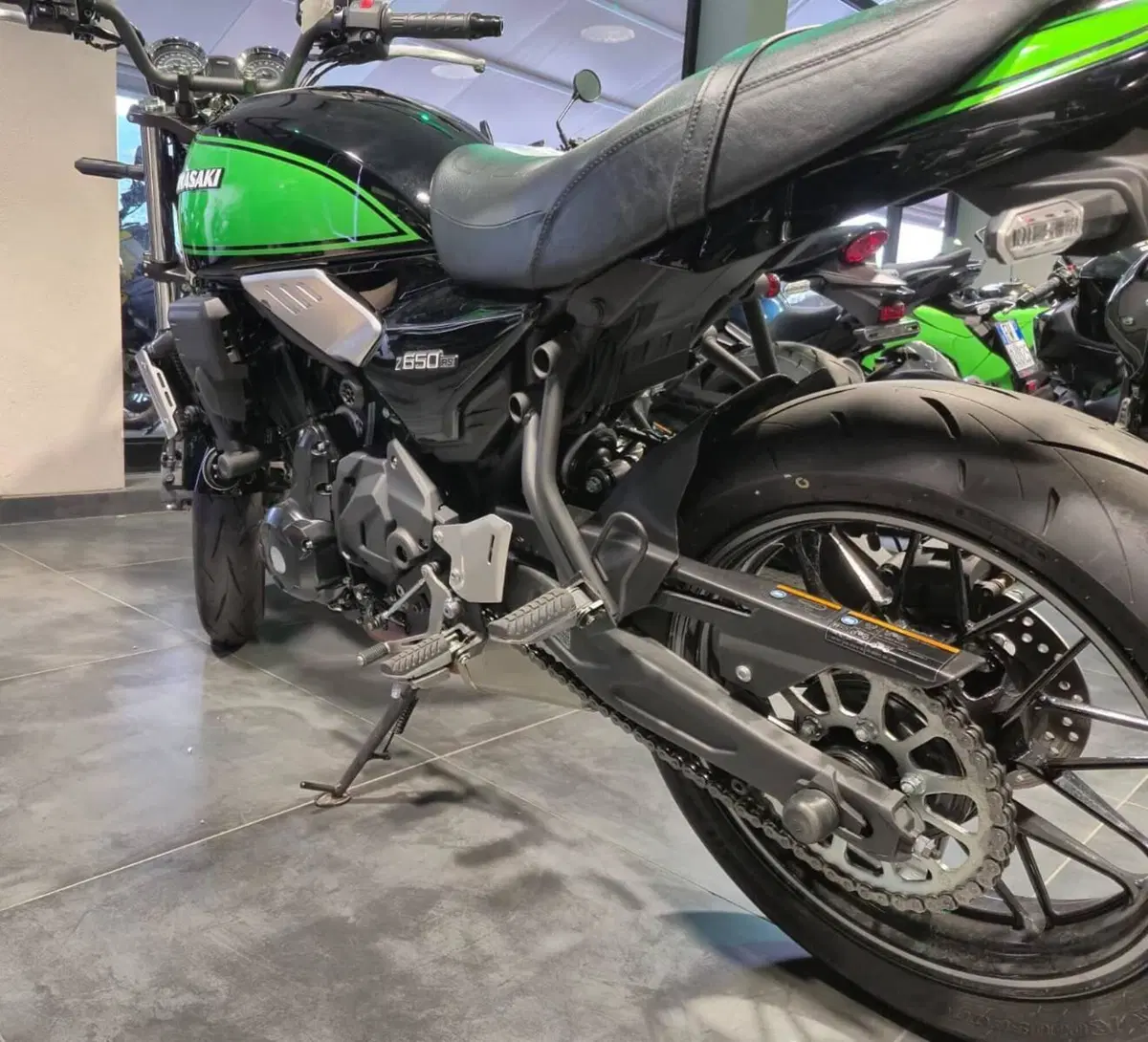 Kawasaki Z 650 RS (2025 - 26) (6)