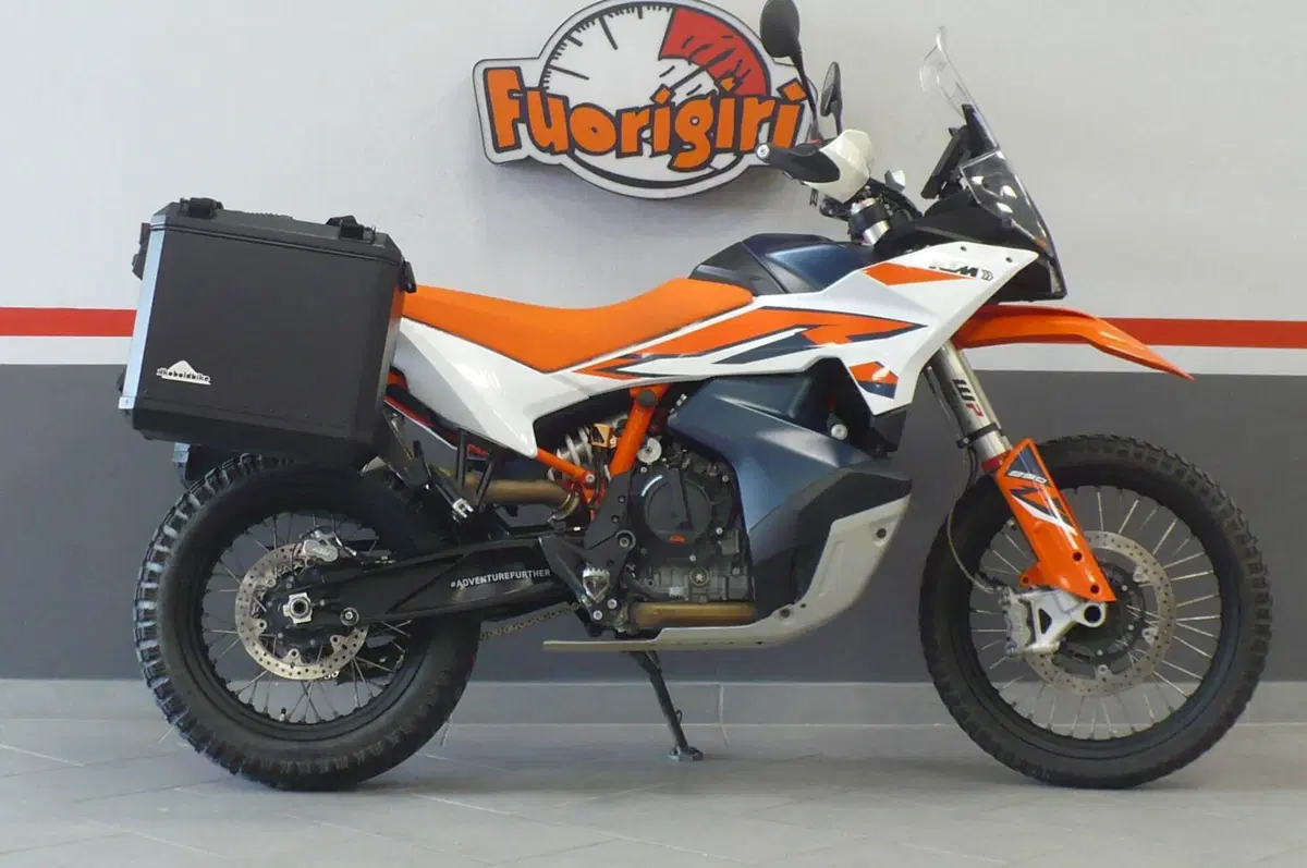 KTM 890 Adventure R (2023 - 24) (4)