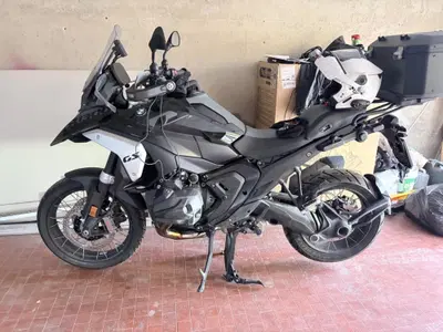 Bmw R 1300 GS Triple Black (2023 - 26) usata