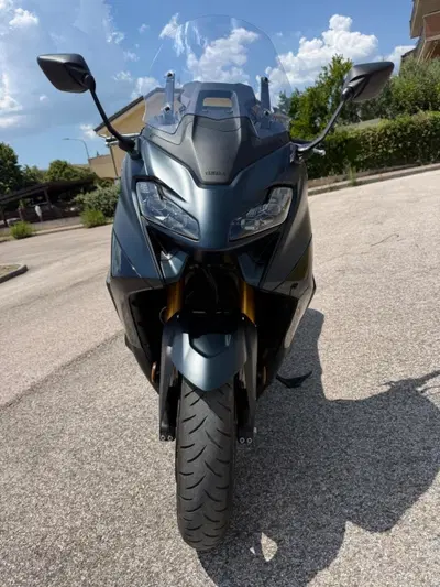 Yamaha T-Max 560 Tech Max (2022 - 24) usata