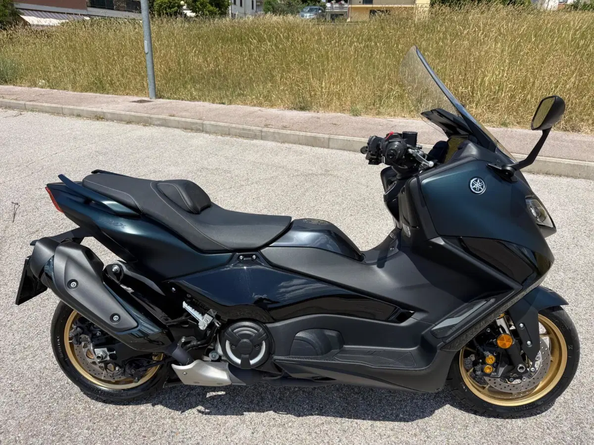 Yamaha T-Max 560 Tech Max (2022 - 24) (7)