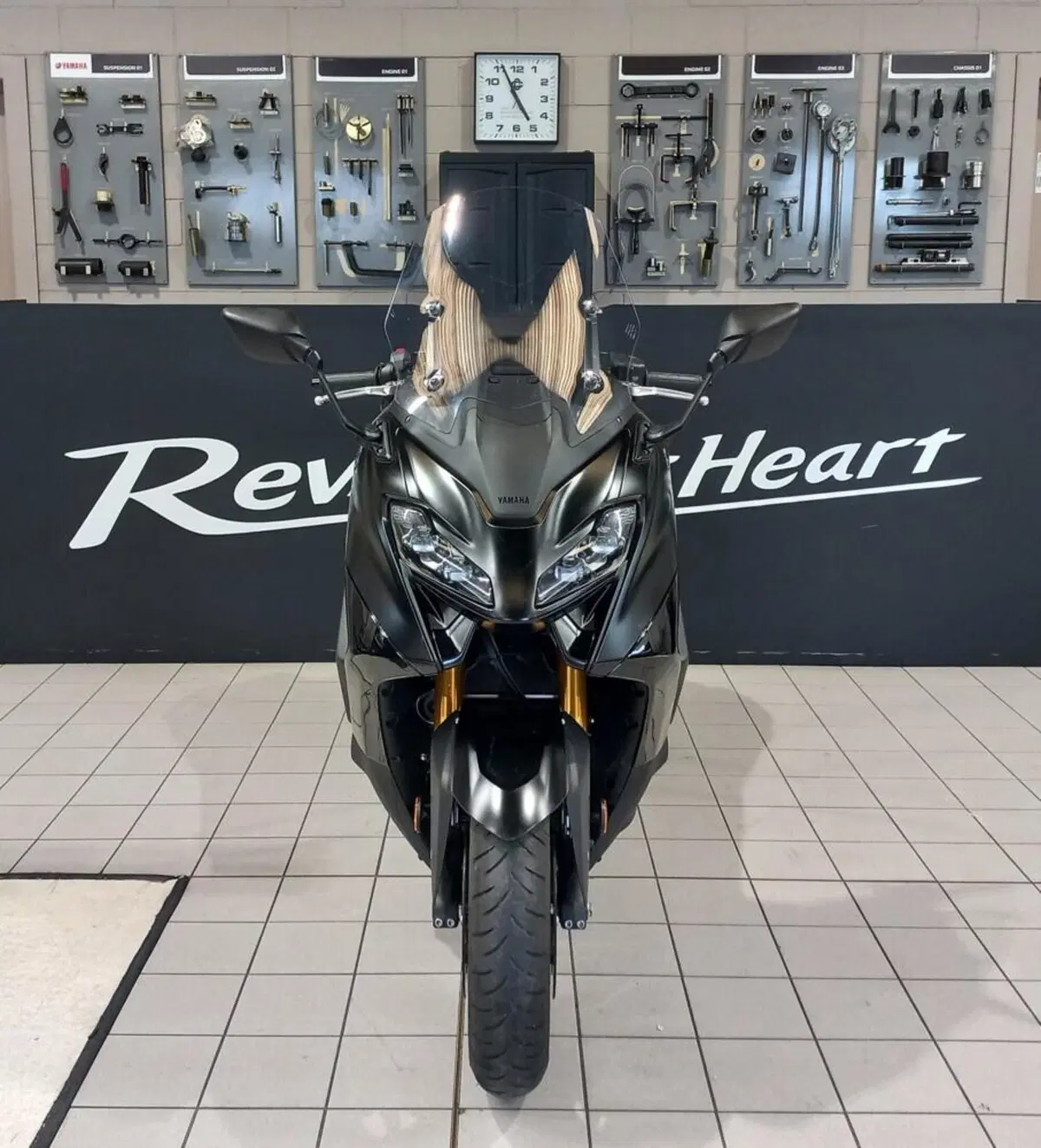 Yamaha T-Max 560 Tech Max (2022 - 24) (3)