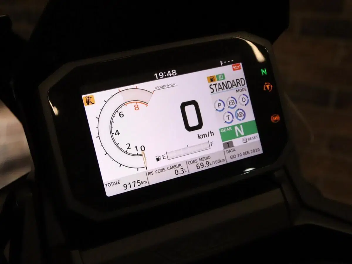 Honda X-ADV 750 DCT Gravel (2021 - 24) (15)
