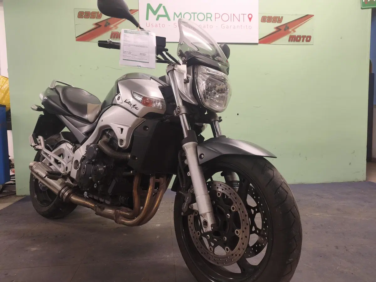 Suzuki GSR 600 (2006 - 11) (5)