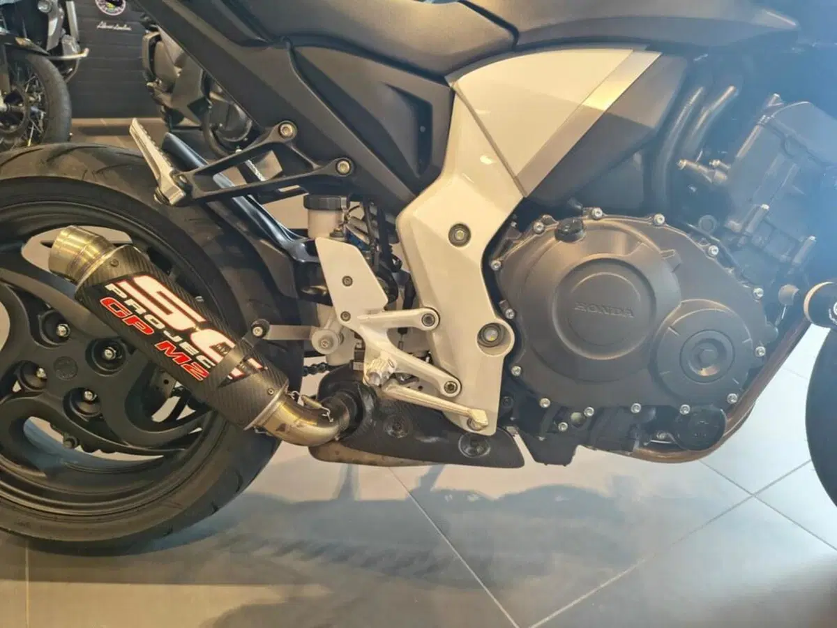 Honda CB 1000 R ABS (2011 - 17) (10)
