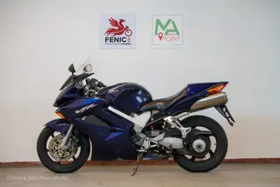 Honda VFR 800 (2002 - 05) usata