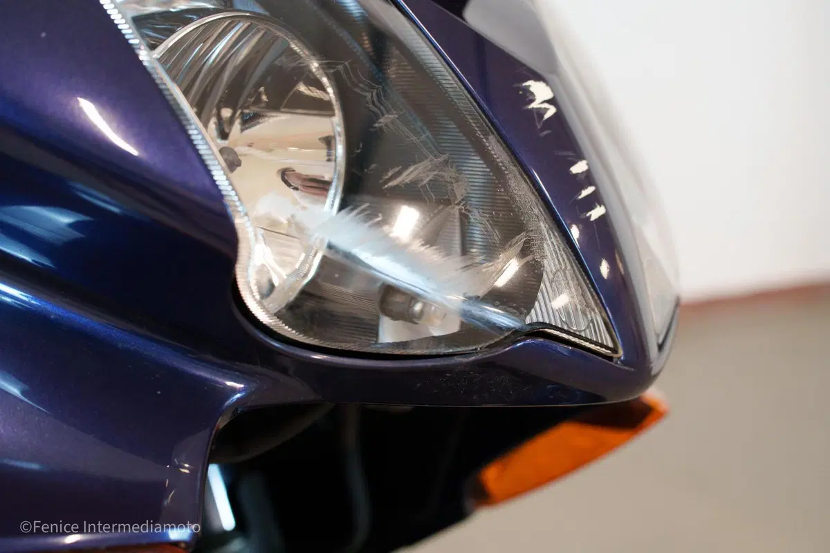 Honda VFR 800 (2002 - 05) (4)