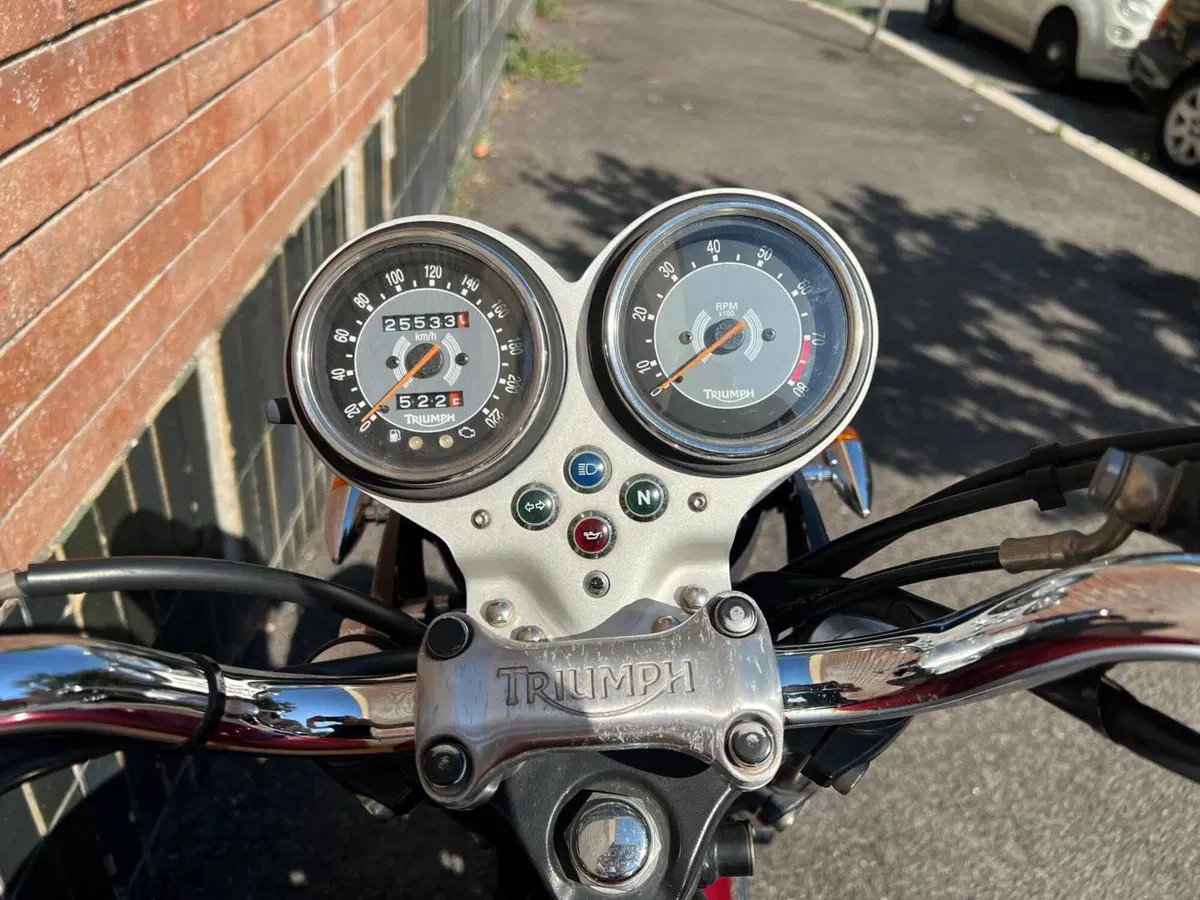 Triumph Bonneville T100 (2008 - 16) (8)