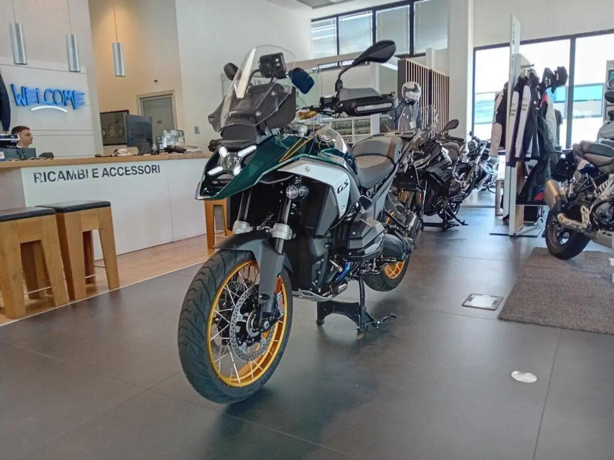 Bmw R 1300 GS (2023 - 26) (2)