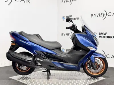 Suzuki Burgman 400 (2022 - 24) usata