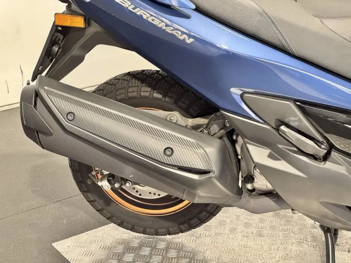 Suzuki Burgman 400 (2022 - 24) (11)