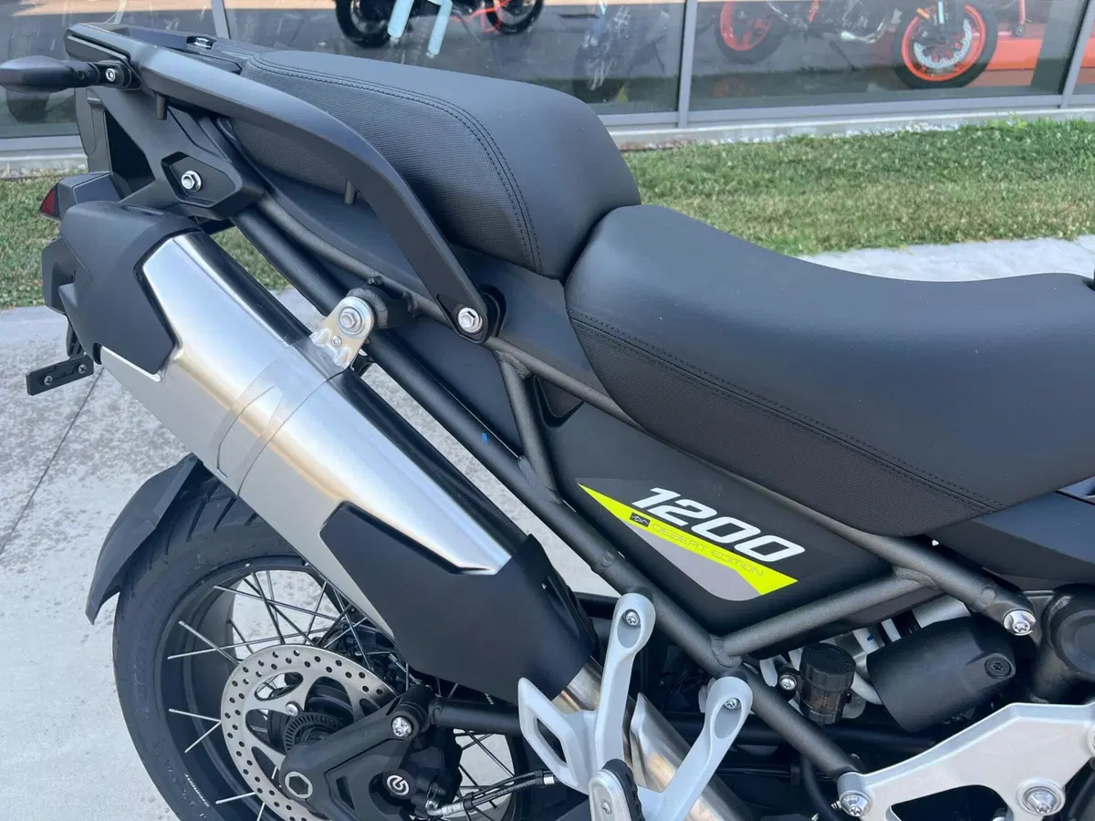 Triumph Tiger 1200 Desert Special Edition (2026) (3)