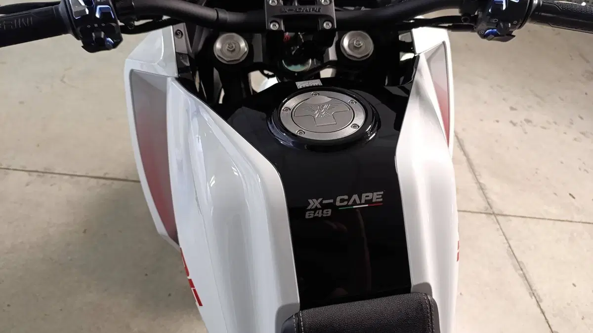 Moto Morini X-Cape 650 (2021 - 26) (3)