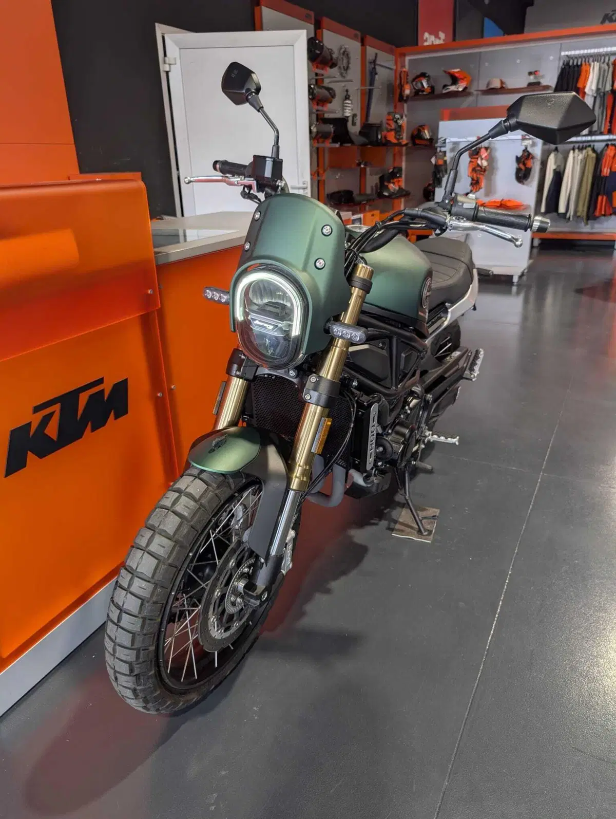 Benelli Leoncino 800 Trail (2022 - 26) (4)