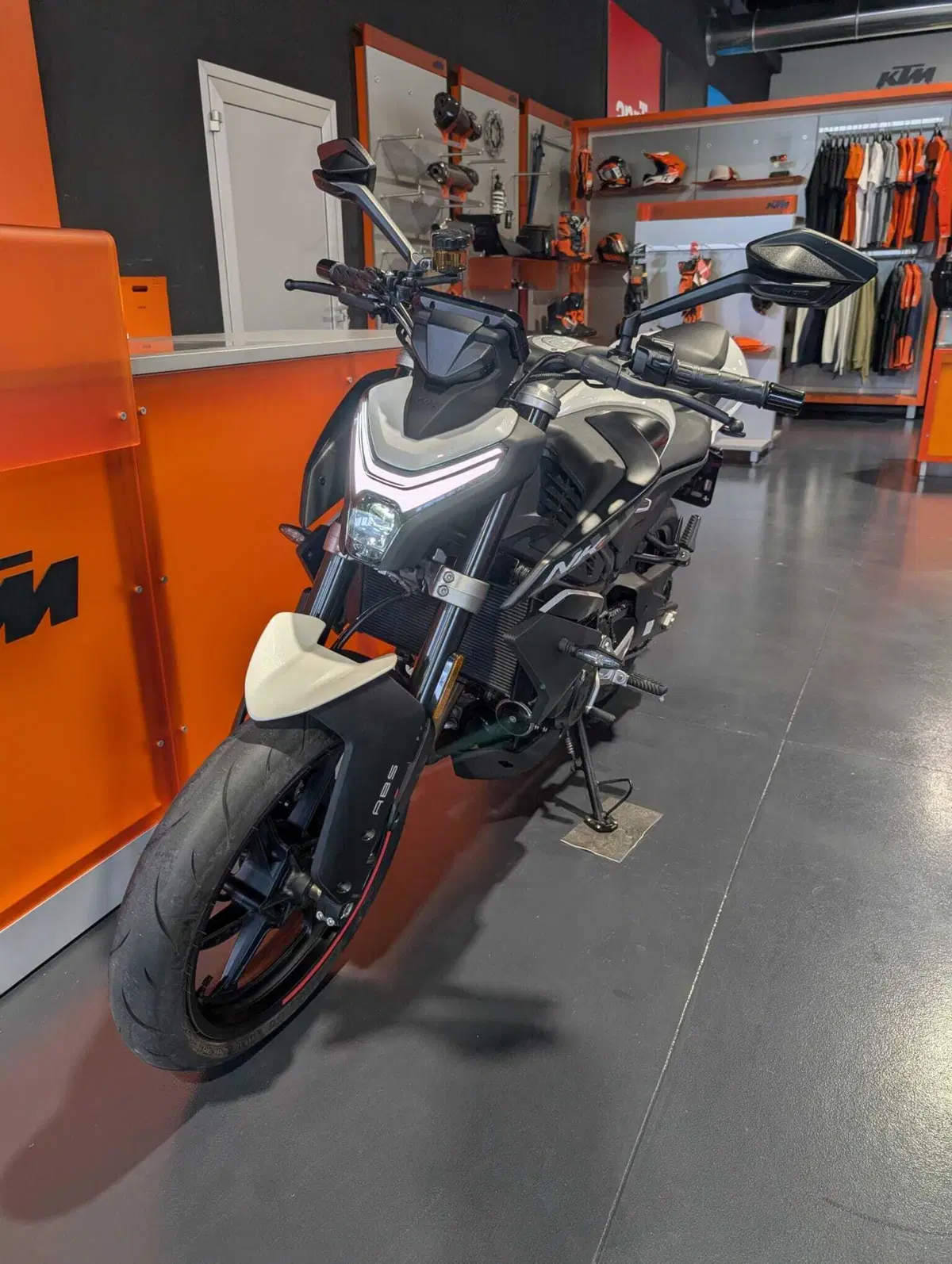 CFMOTO 450NK (2023 - 26) (3)