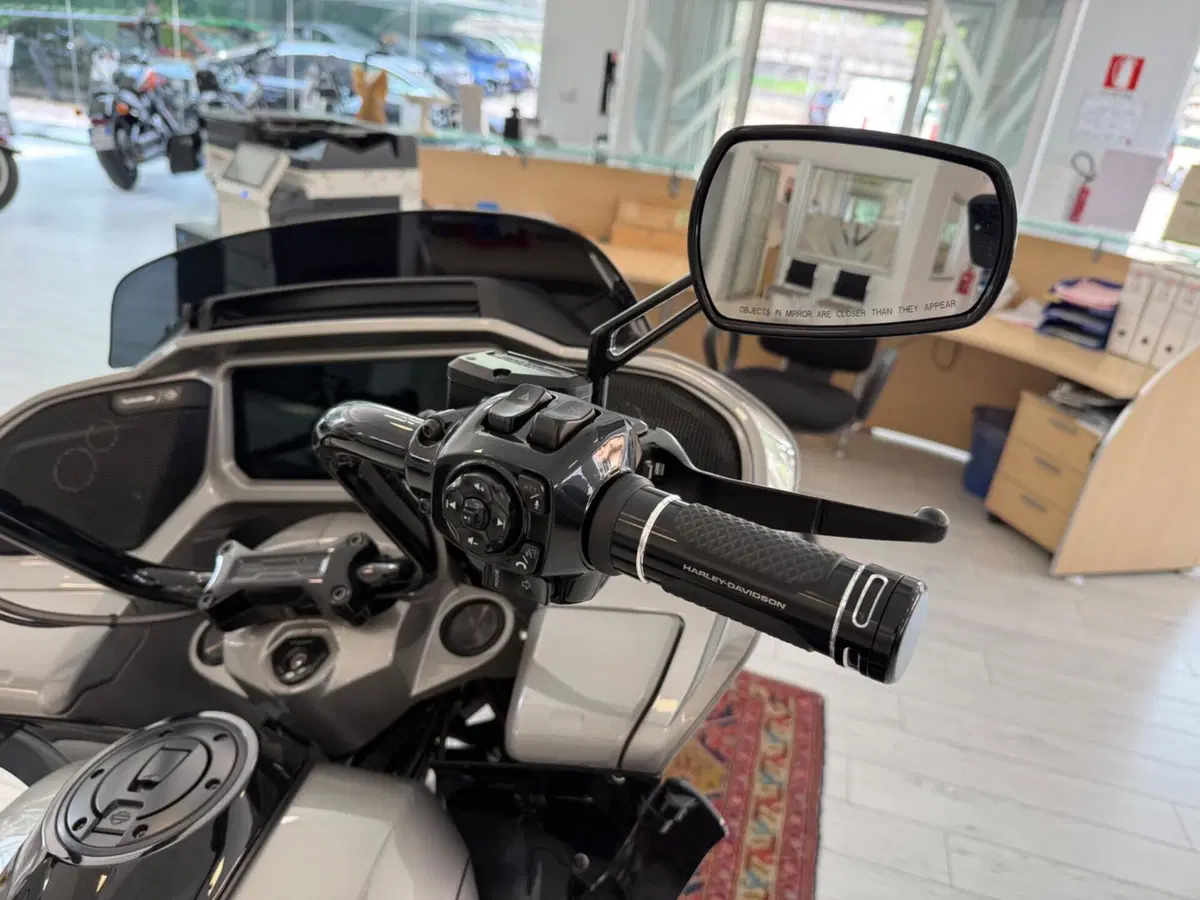 Harley-Davidson CVO Road Glide (2023) (11)