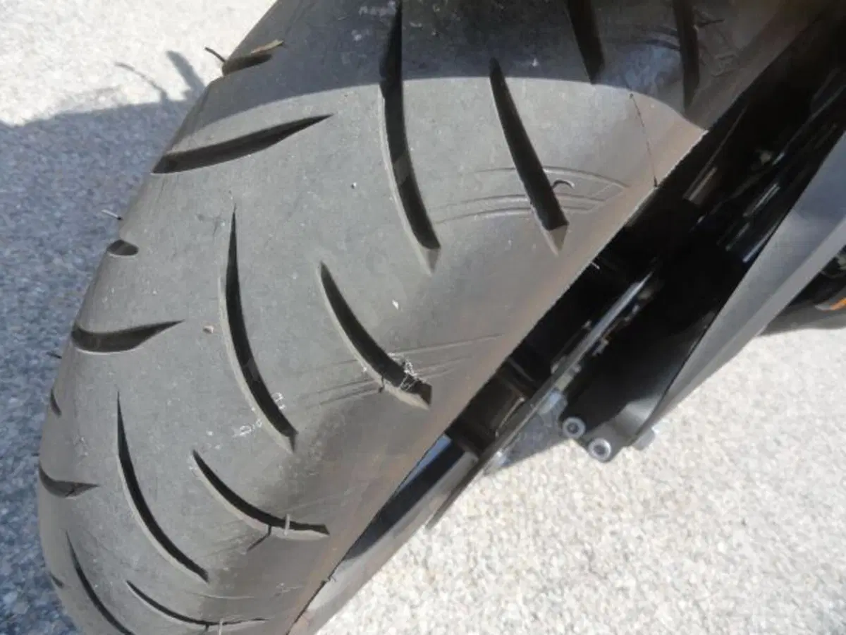 Yamaha T-Max 560 (2022 - 24) (10)
