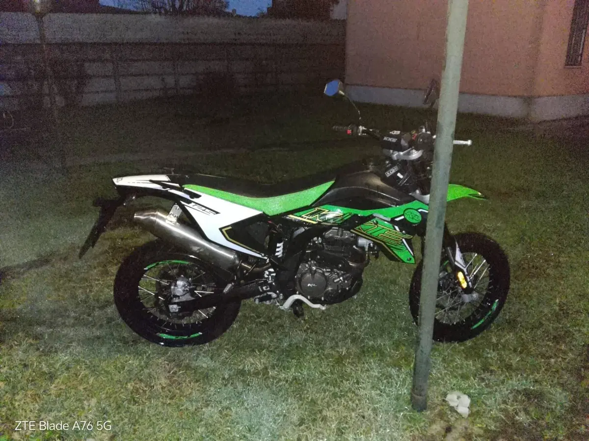 Kl KXE 125 Motard (2022 - 24) (6)
