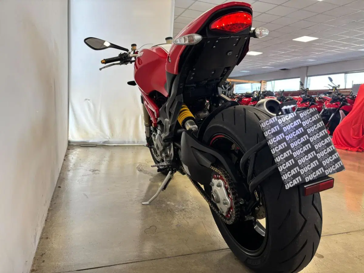 Ducati Monster 1100 Evo ABS (2011 - 13) (7)
