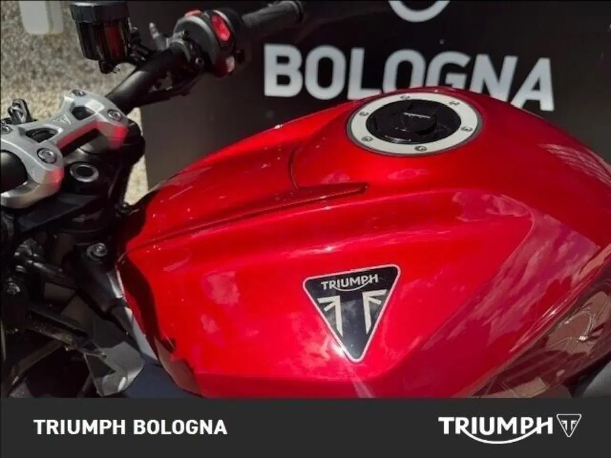 Triumph Street Triple 765 RS (2023 - 26) (2)