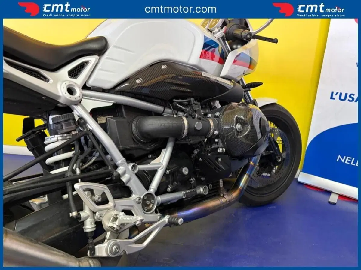 Bmw R nineT 1200 Racer (2017 - 20) (9)