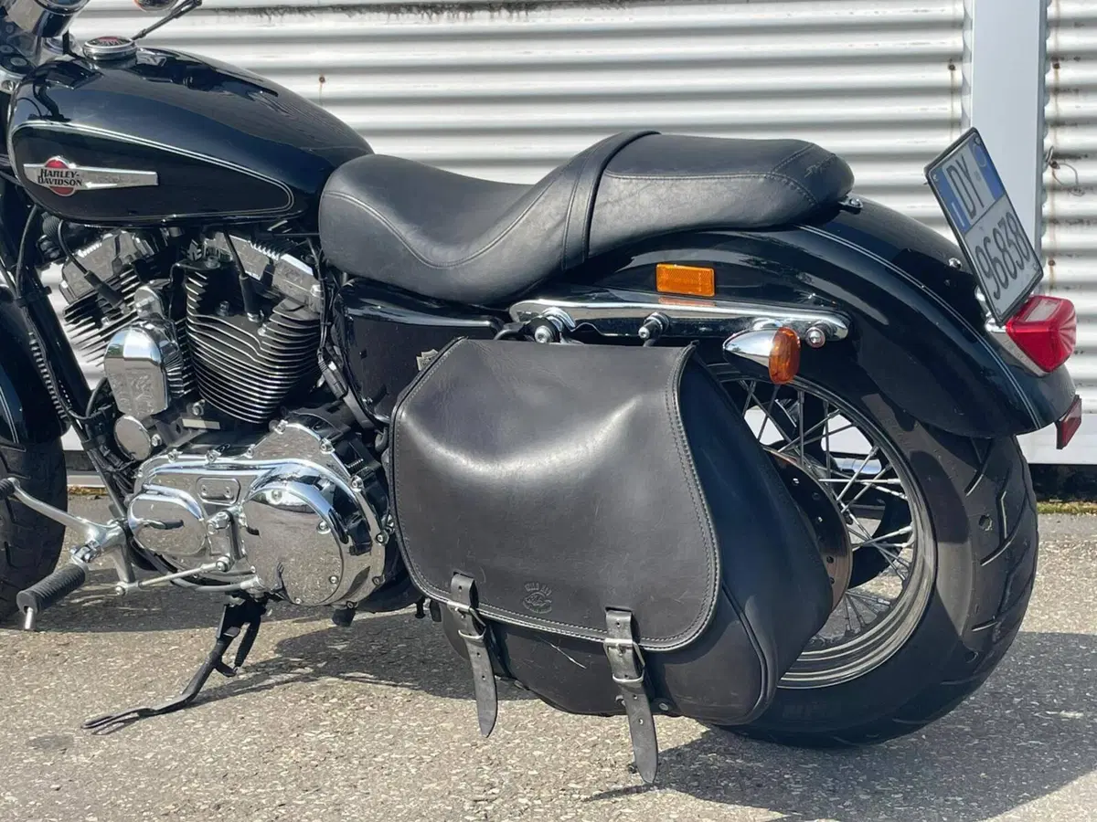 Harley-Davidson 1200 Custom (2007 - 13) - XL 1200C (10)