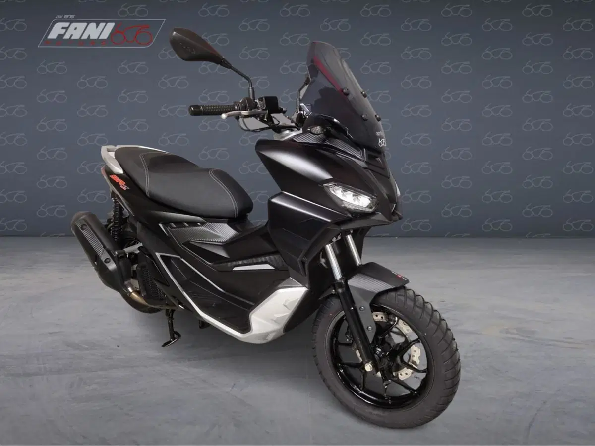 Aprilia SR GT 125 (2022 - 24) (2)