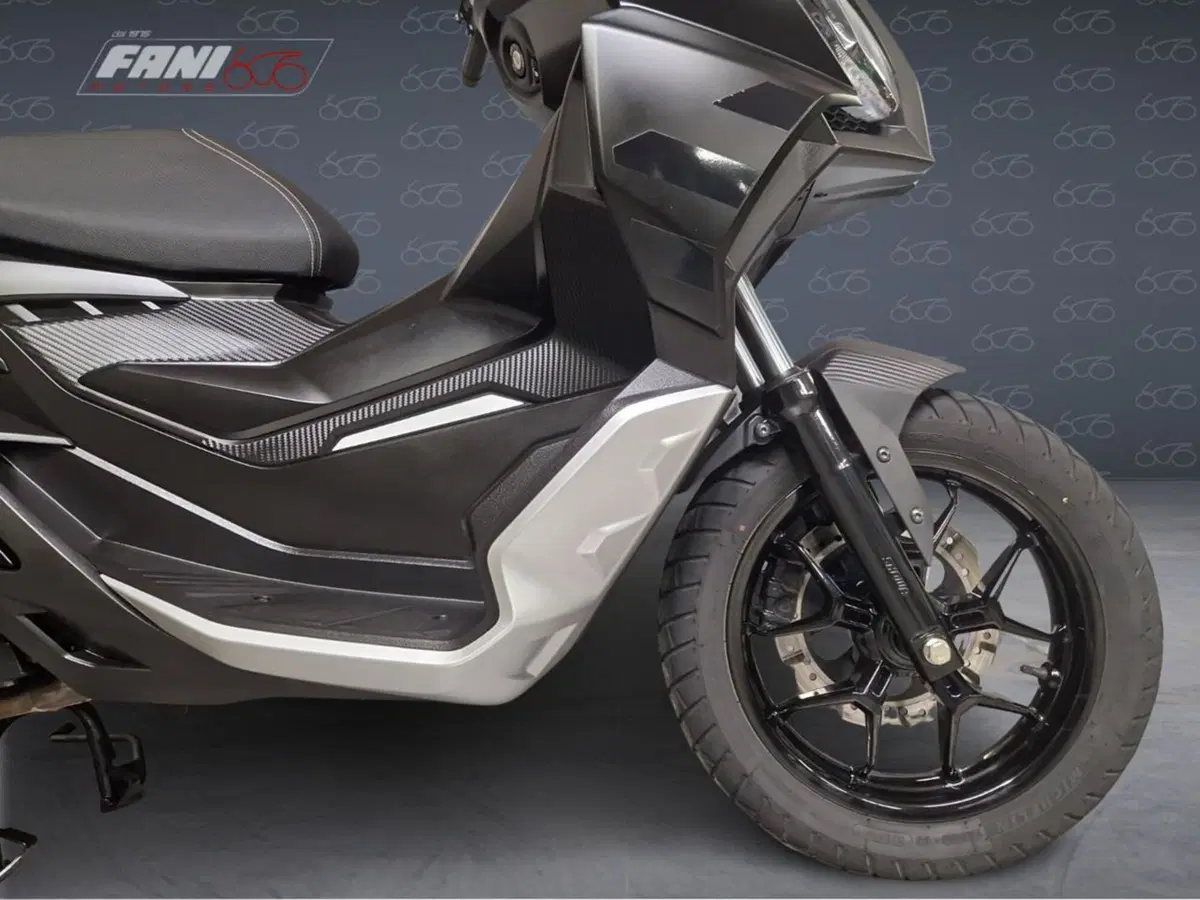 Aprilia SR GT 125 (2022 - 24) (6)
