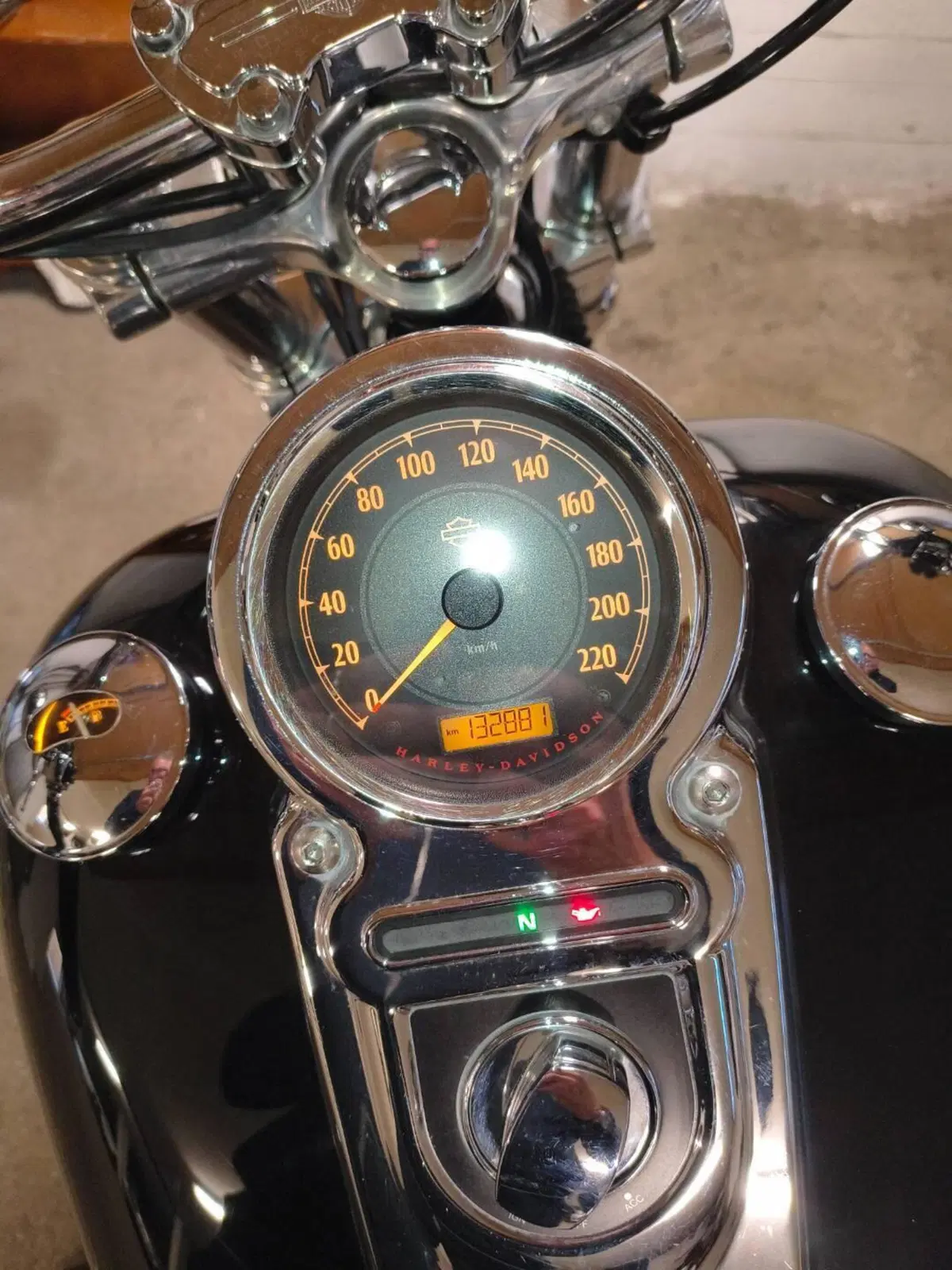 Harley-Davidson 1584 Super Glide Custom (2008 - 13) - FXDC (5)